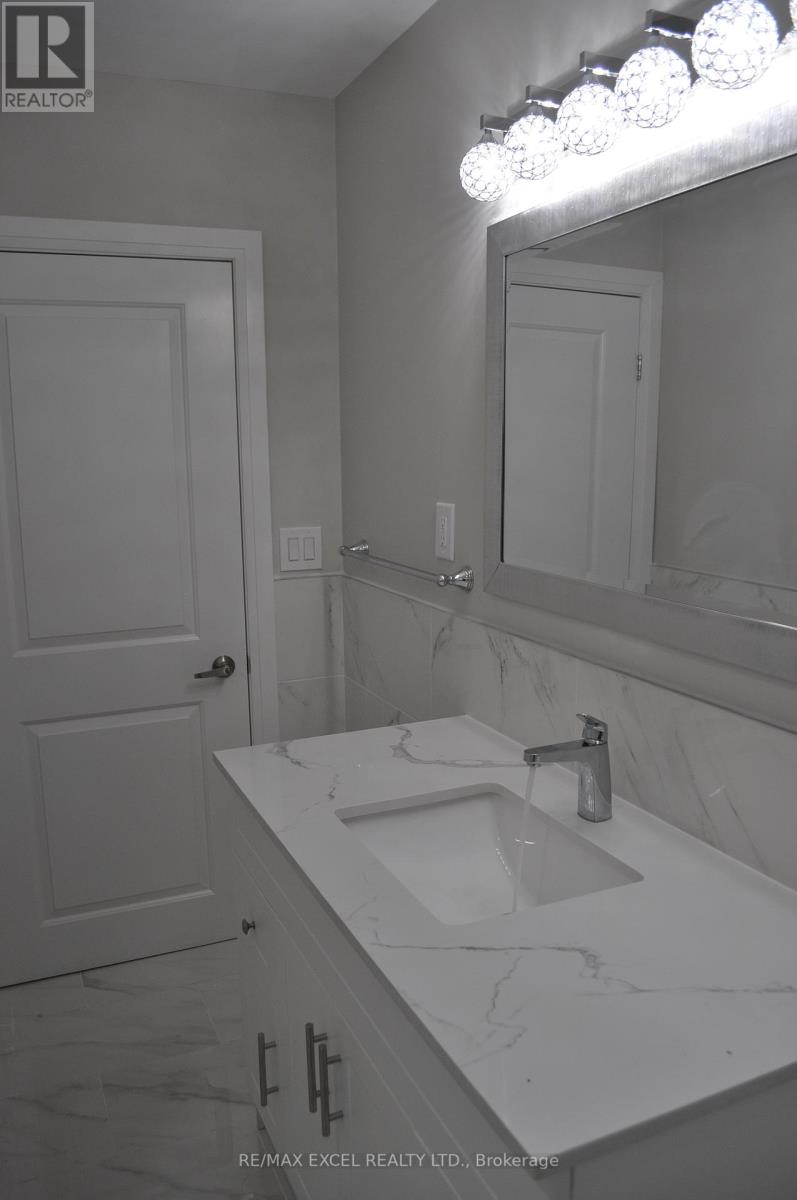 120 Hiscock(Main Floor) Boulevard, Toronto, Ontario  M1G 1T4 - Photo 22 - E13082744