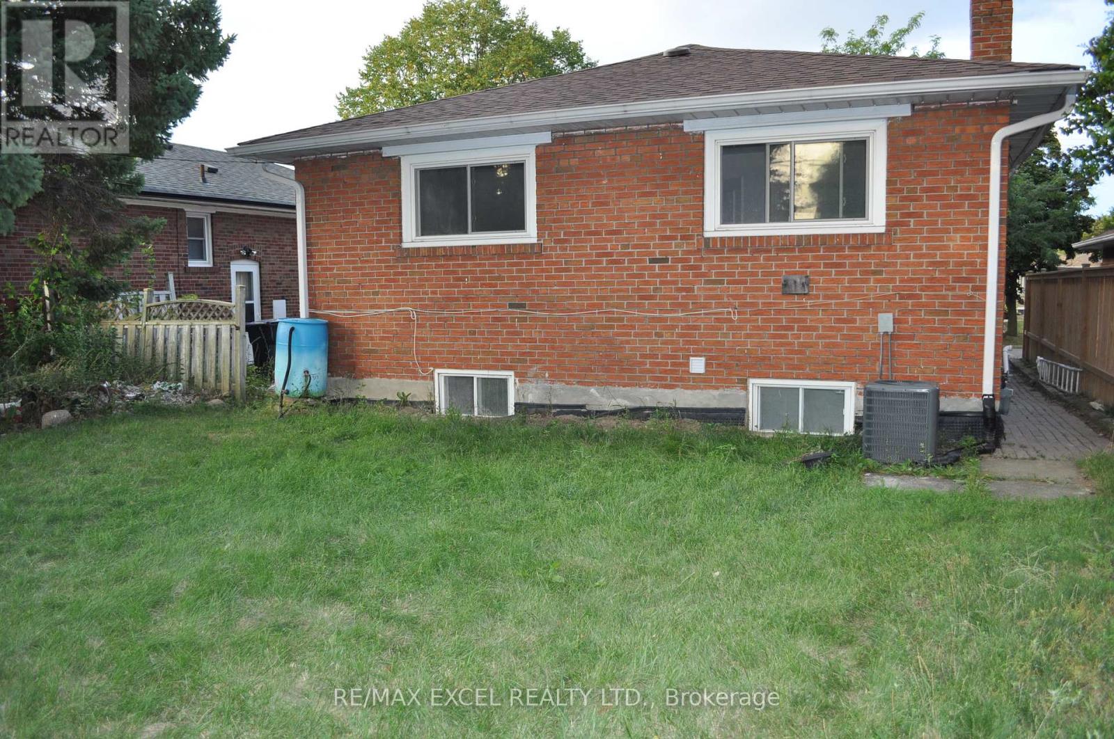 120 Hiscock(Main Floor) Boulevard, Toronto, Ontario  M1G 1T4 - Photo 27 - E13082744