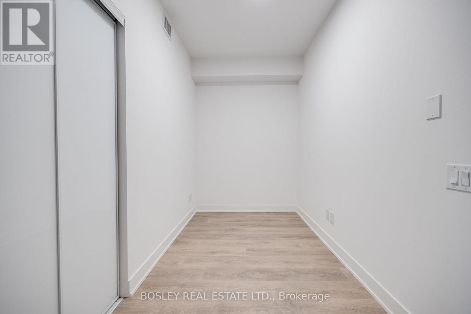204 - 1285 Queen Street E, Toronto, Ontario  M4L 1C2 - Photo 10 - E13082750