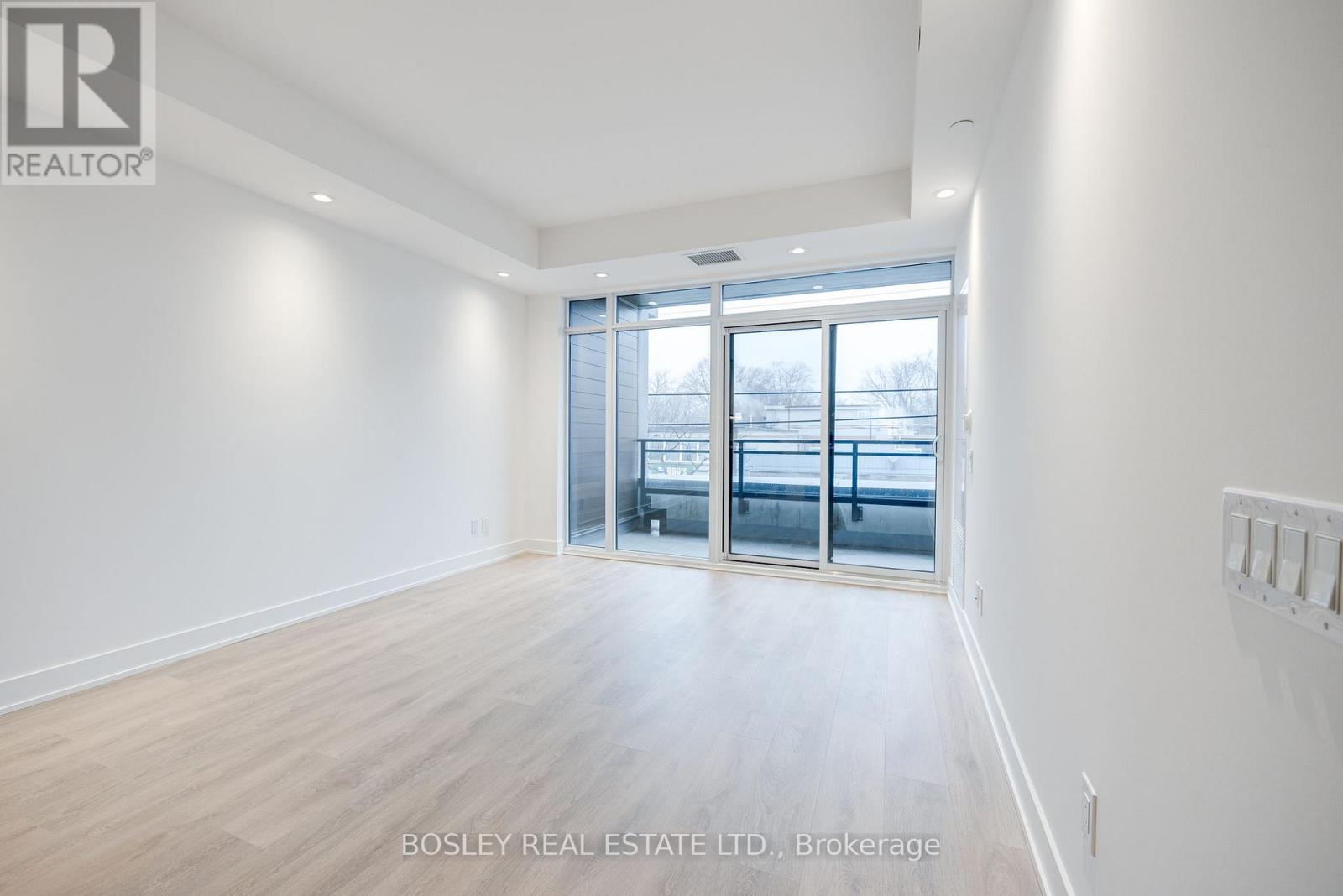 204 - 1285 Queen Street E, Toronto, Ontario  M4L 1C2 - Photo 4 - E13082750