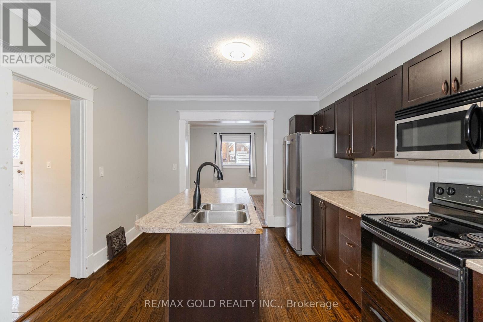 161 Adelaide Avenue E, Oshawa (O'neill), Ontario  L1G 1Z2 - Photo 11 - E13082880