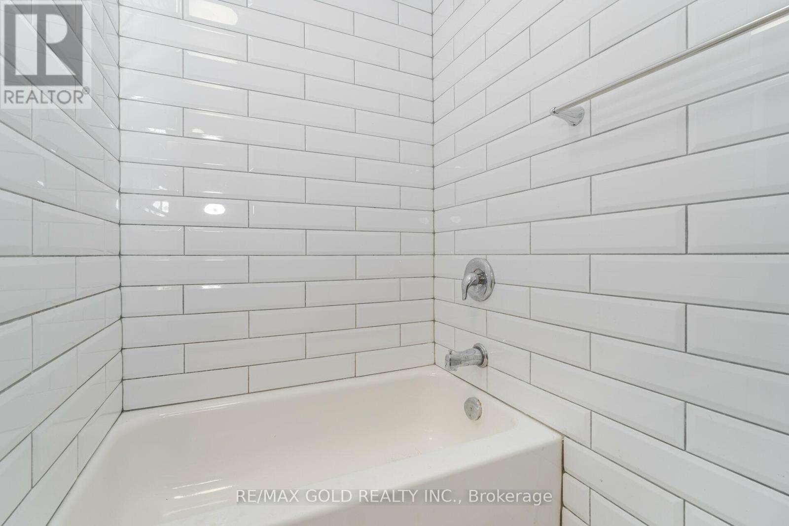 161 Adelaide Avenue E, Oshawa (O'neill), Ontario  L1G 1Z2 - Photo 39 - E13082880