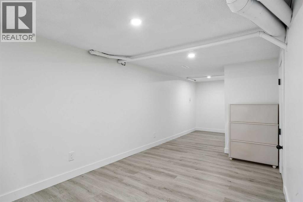 220 Macewan Glen Place NW, Calgary, Alberta  T3K 2C8 - Photo 41 - A2299432