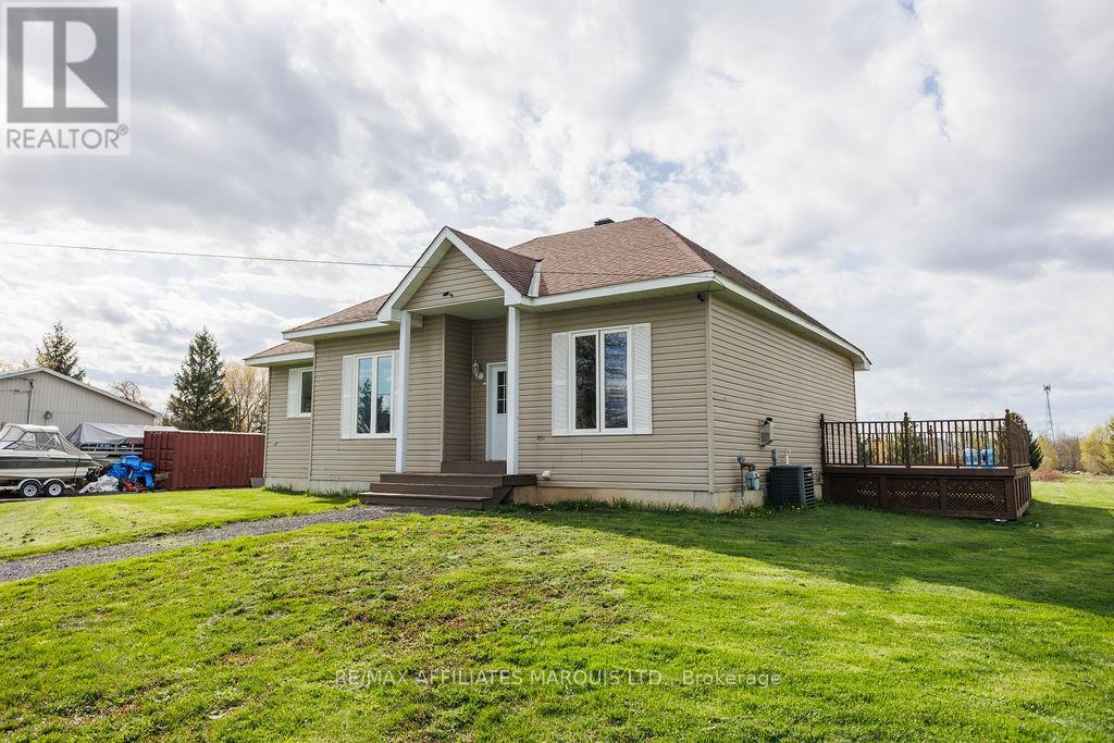 19249 County Road 2 Road, South Glengarry, Ontario  K0C 2E0 - Photo 6 - X12693788