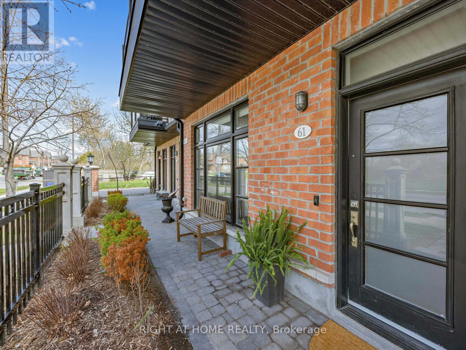 61 - 8177 KIPLING AVENUE, Vaughan, Ontario