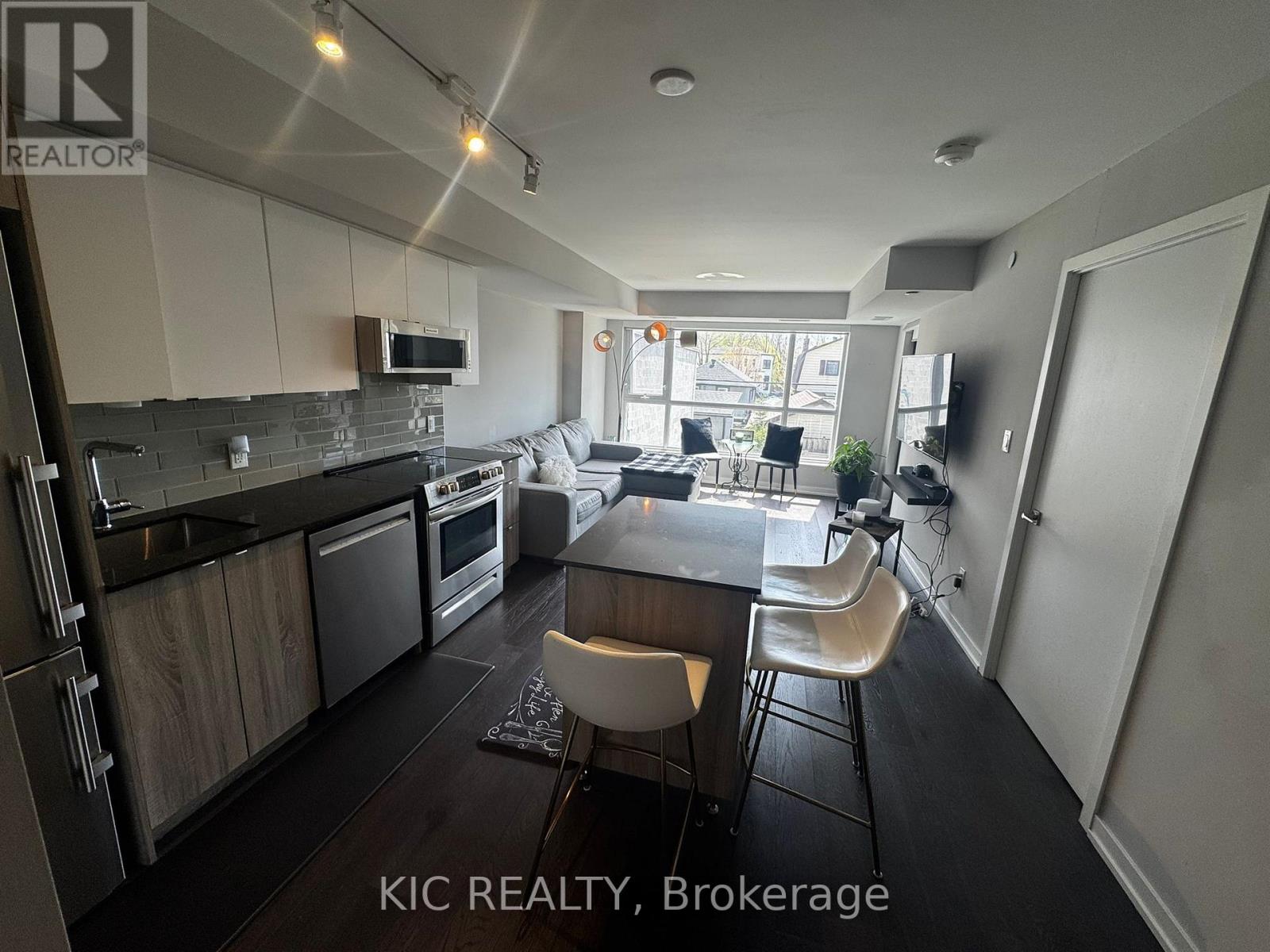 221 - 1401 O'connor Drive, Toronto, Ontario  M4B 2V5 - Photo 18 - E13081900