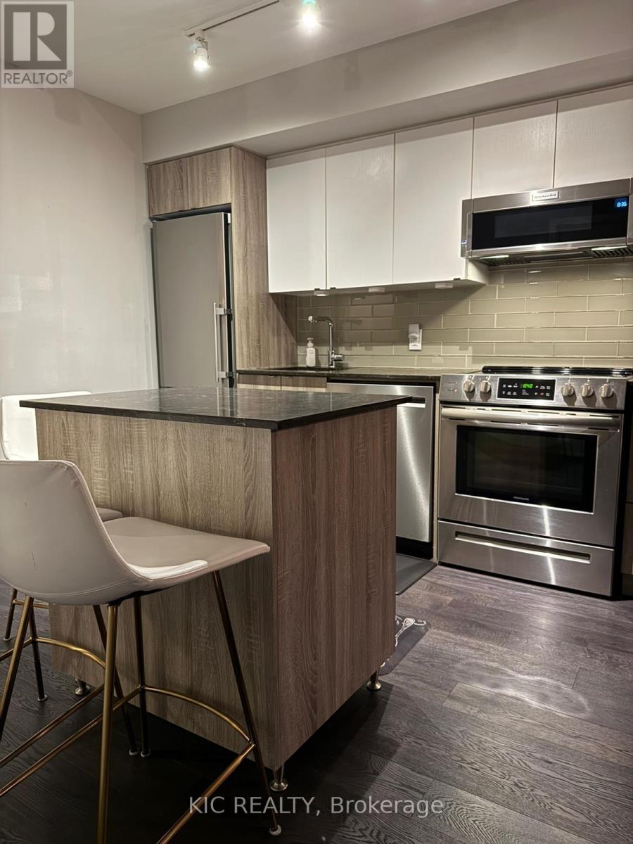 221 - 1401 O'connor Drive, Toronto, Ontario  M4B 2V5 - Photo 6 - E13081900