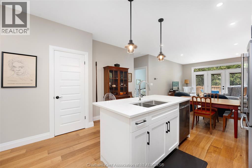 4 Jonathan Street, Chatham, Ontario  N7M 6M1 - Photo 8 - 26009878
