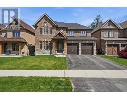 30 CAPPS DRIVE, Barrie, Ontario