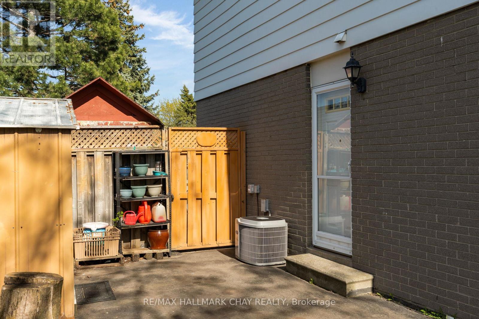 24 Flamingo Crescent, Brampton, Ontario  L6T 2G5 - Photo 33 - W13082814