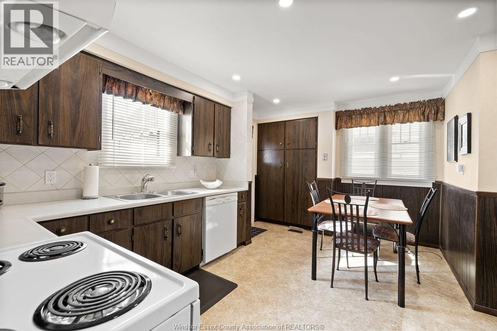 2333 Chilver, Windsor, Ontario  N8W 2V6 - Photo 8 - 26010075