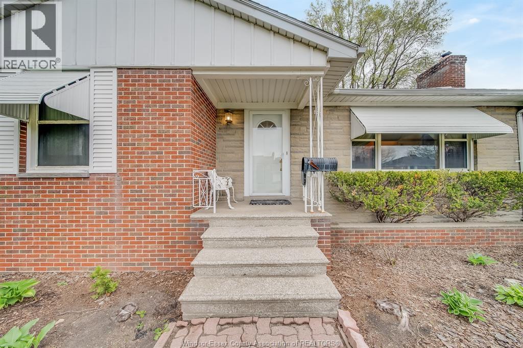 262 Henkel Place, Windsor, Ontario  N8Y 2E7 - Photo 3 - 26009722