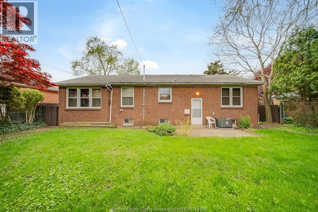 262 Henkel Place, Windsor, Ontario  N8Y 2E7 - Photo 38 - 26009722