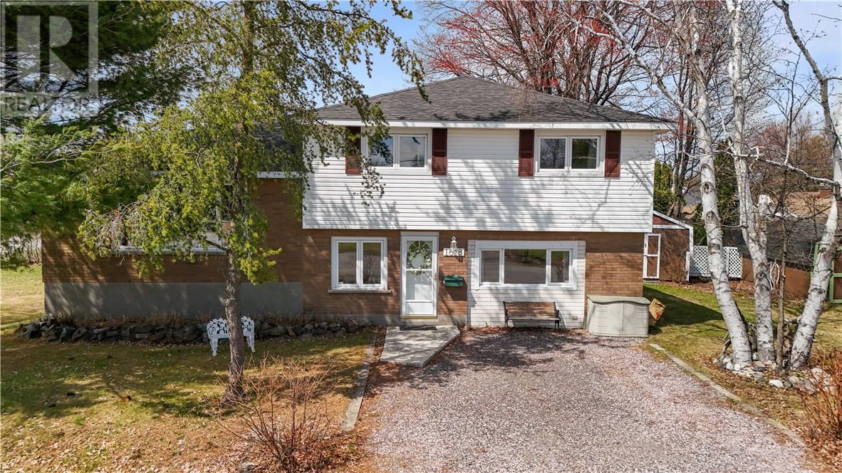 1618 Canterbury Street, Sudbury, Ontario