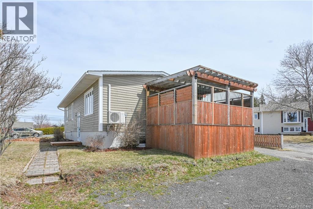 174 Bellefeuille Street, Shippagan, New Brunswick  E8S 1G7 - Photo 2 - NB133195
