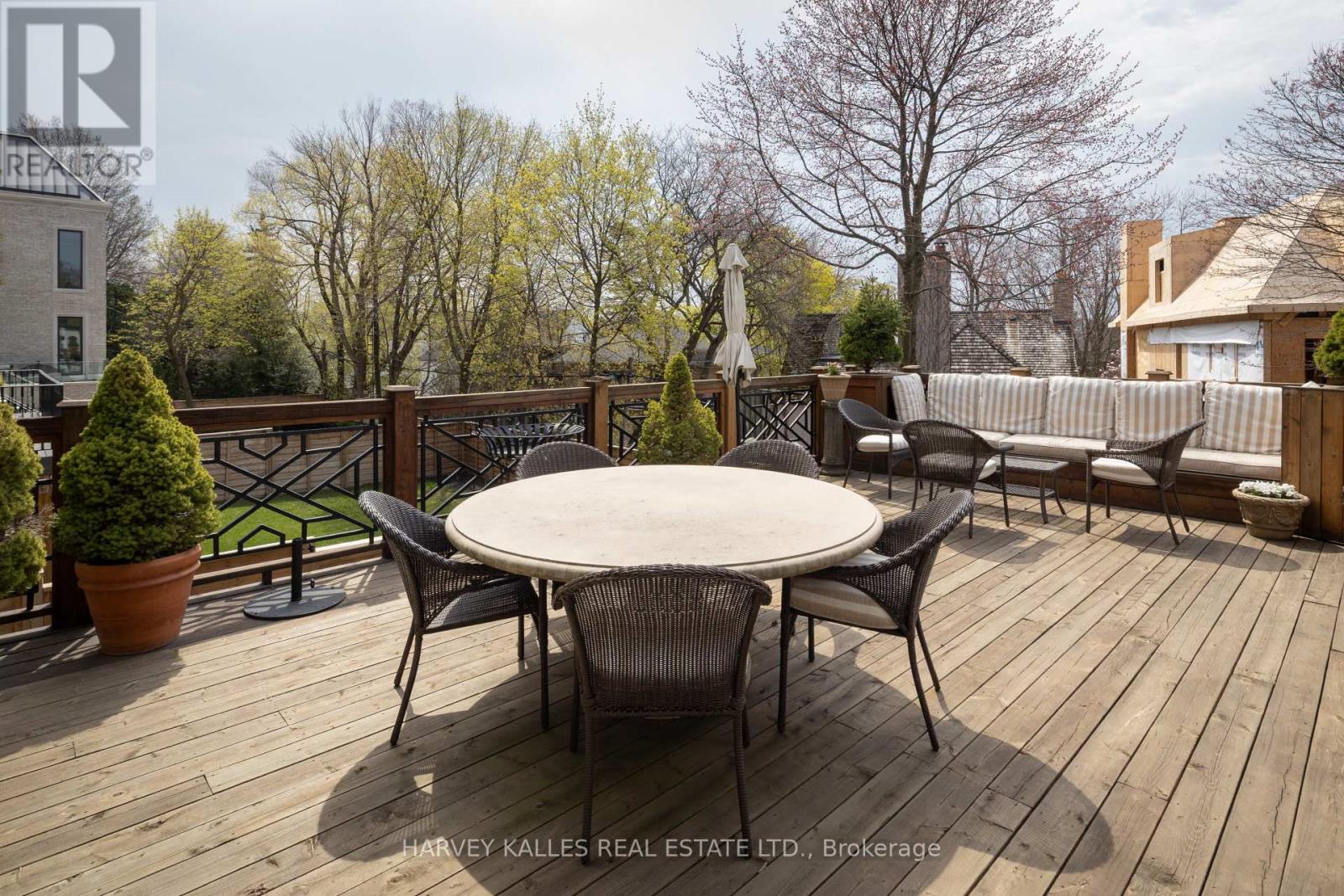 90 Old Forest Hill Road, Toronto, Ontario  M5P 2R5 - Photo 12 - C13047540