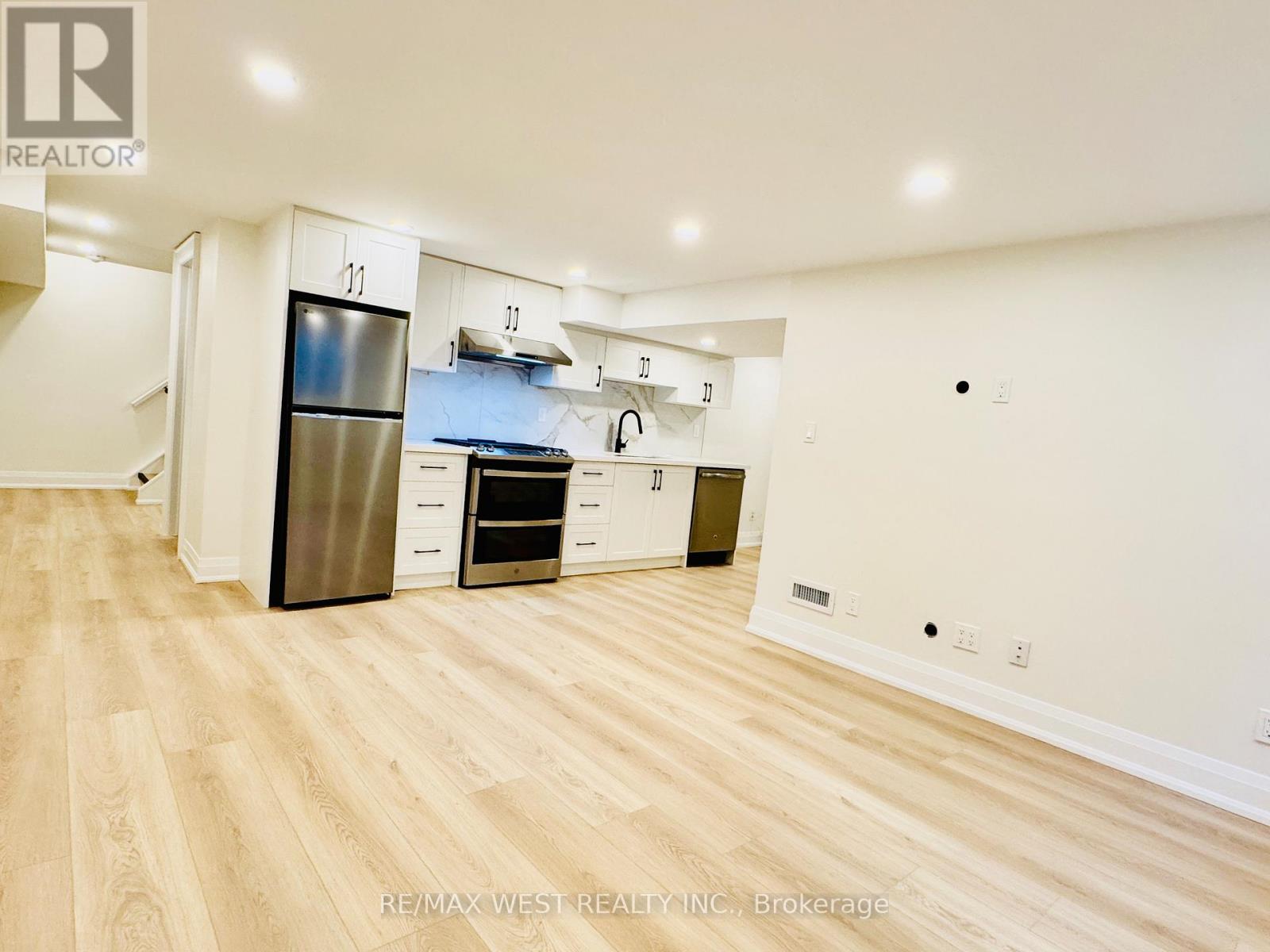 Basement - 2 Wichey Road, Toronto, Ontario  M1C 2H5 - Photo 6 - E12925574