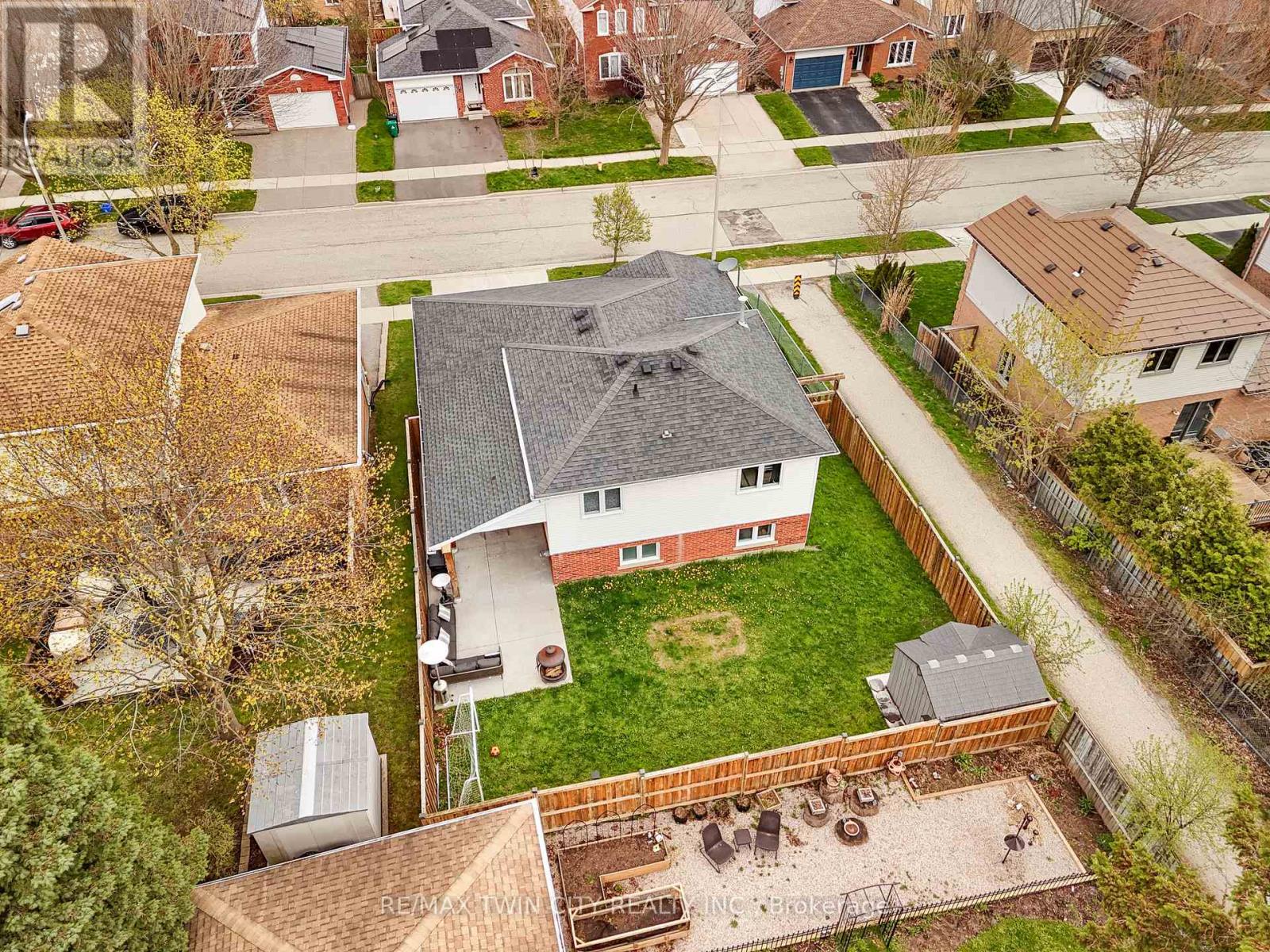 172 General Drive, Kitchener, Ontario  N2K 3S6 - Photo 41 - X13082764