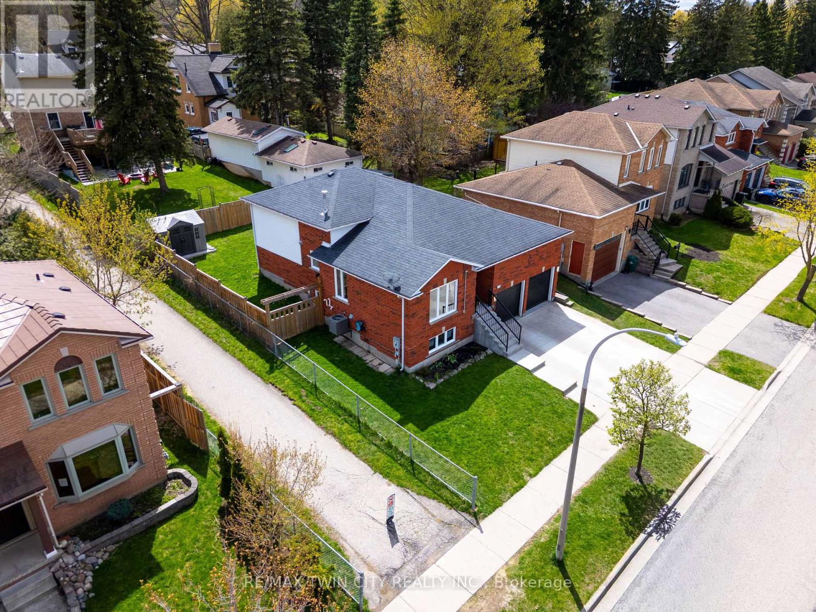 172 General Drive, Kitchener, Ontario  N2K 3S6 - Photo 46 - X13082764