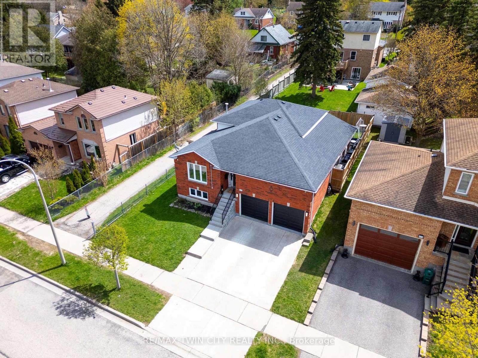 172 General Drive, Kitchener, Ontario  N2K 3S6 - Photo 49 - X13082764