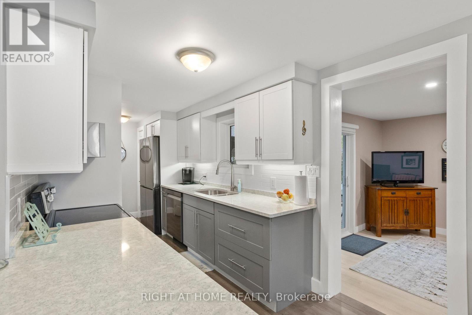 162 Mississauga Place, South Huron, Ontario  N0M 1T0 - Photo 14 - X13082796