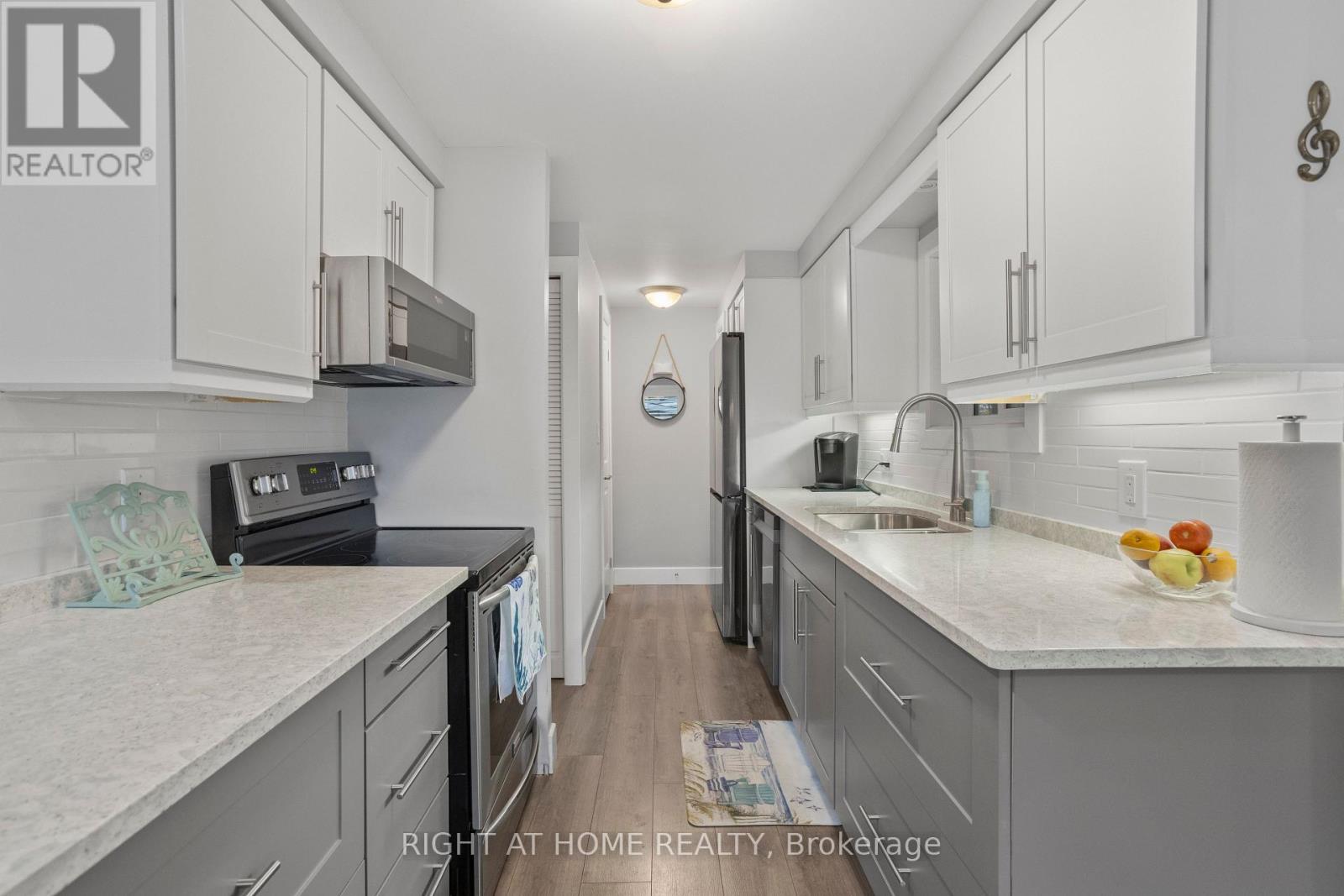162 Mississauga Place, South Huron, Ontario  N0M 1T0 - Photo 15 - X13082796