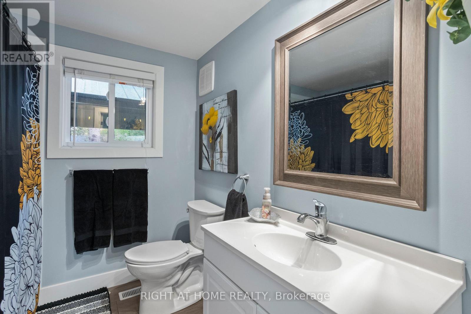 162 Mississauga Place, South Huron, Ontario  N0M 1T0 - Photo 23 - X13082796
