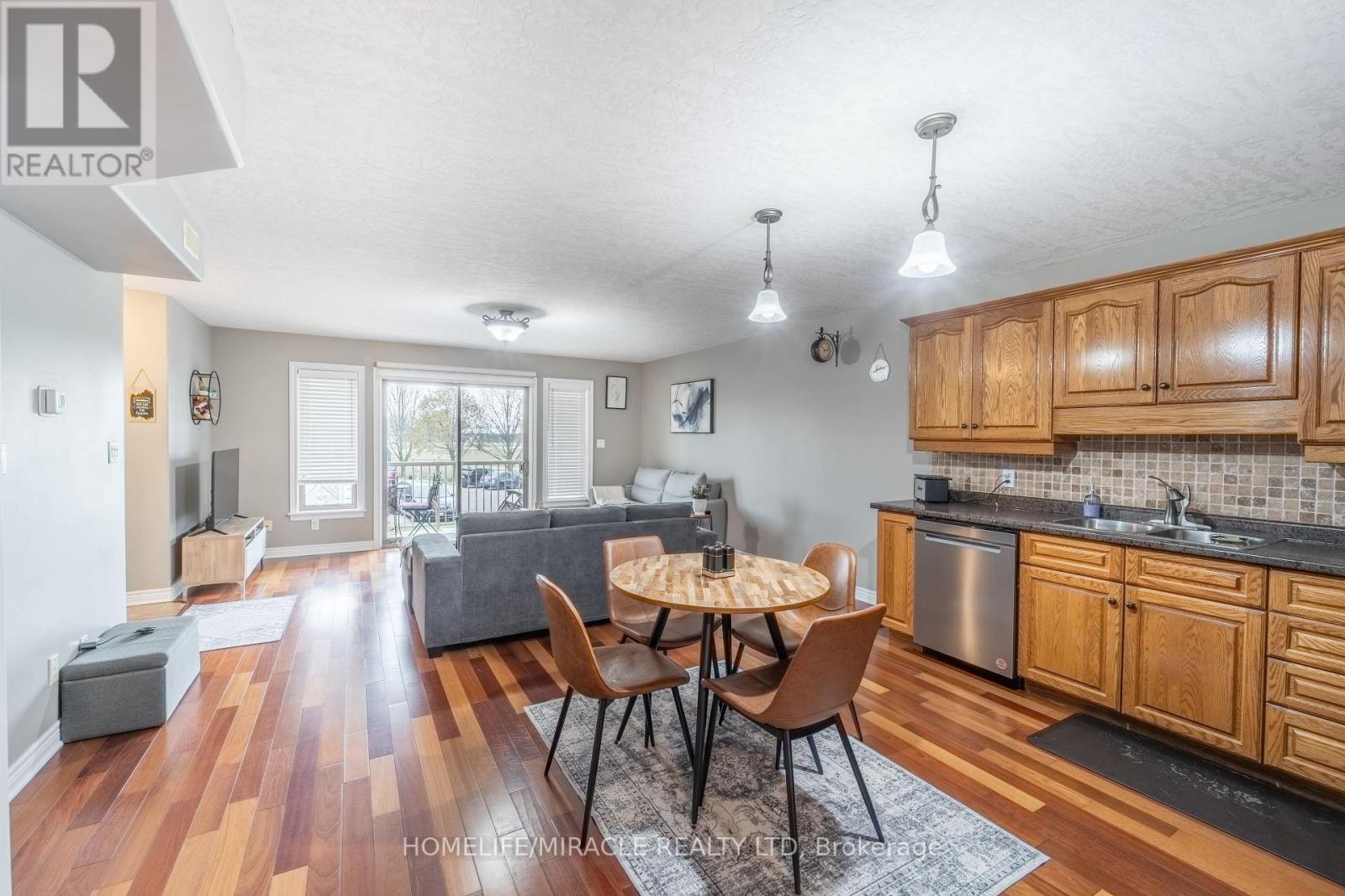 203 - 50 Whitlaw Way, Brant, Ontario  N3L 4C3 - Photo 10 - X13082888