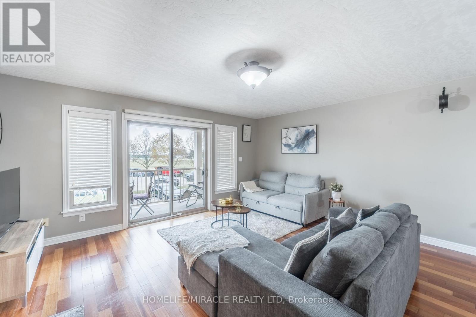 203 - 50 Whitlaw Way, Brant, Ontario  N3L 4C3 - Photo 11 - X13082888