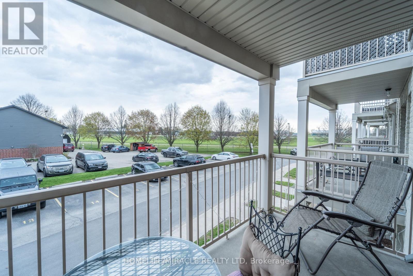 203 - 50 Whitlaw Way, Brant, Ontario  N3L 4C3 - Photo 12 - X13082888