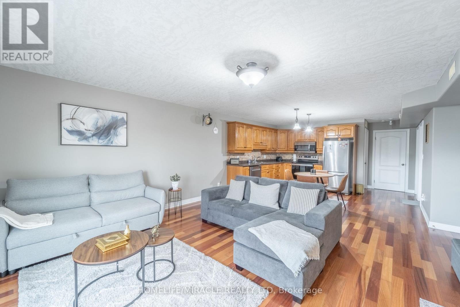 203 - 50 Whitlaw Way, Brant, Ontario  N3L 4C3 - Photo 4 - X13082888