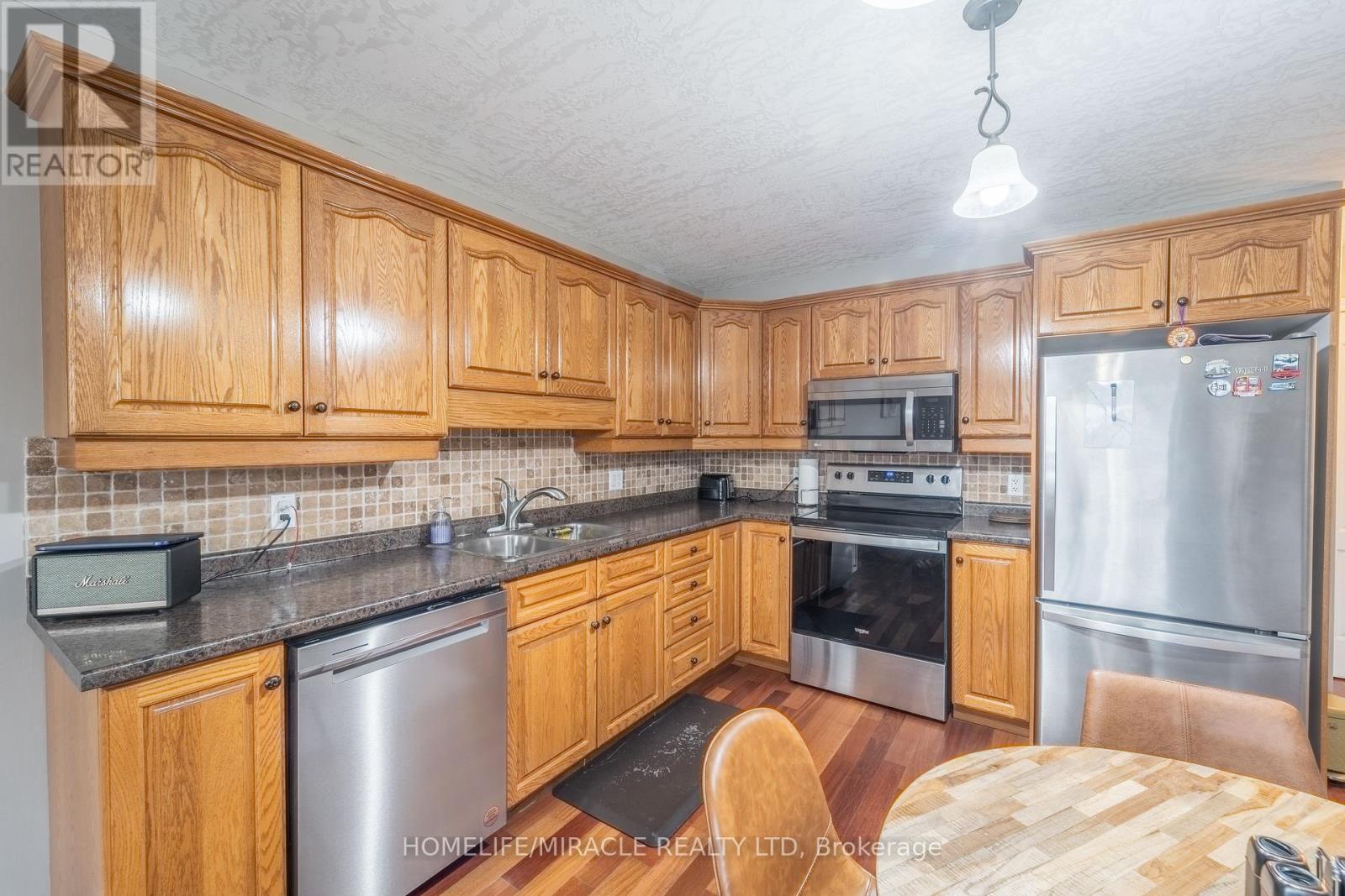 203 - 50 Whitlaw Way, Brant, Ontario  N3L 4C3 - Photo 9 - X13082888