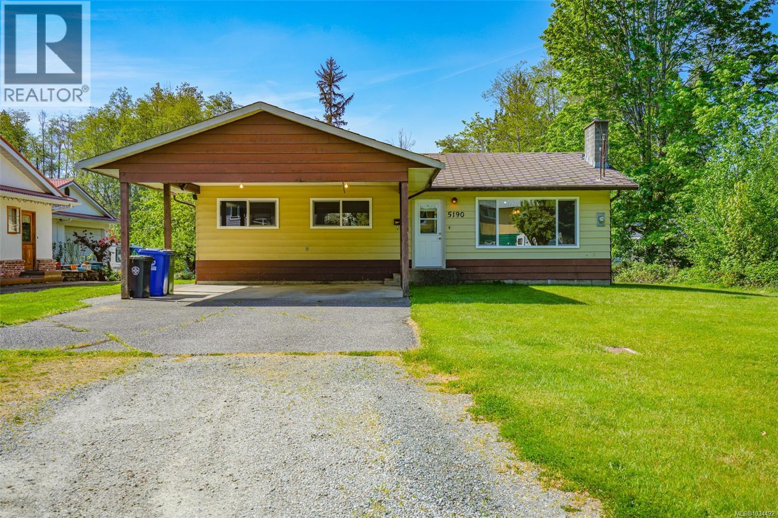 5190 Forrest Rd, Port Alberni, British Columbia