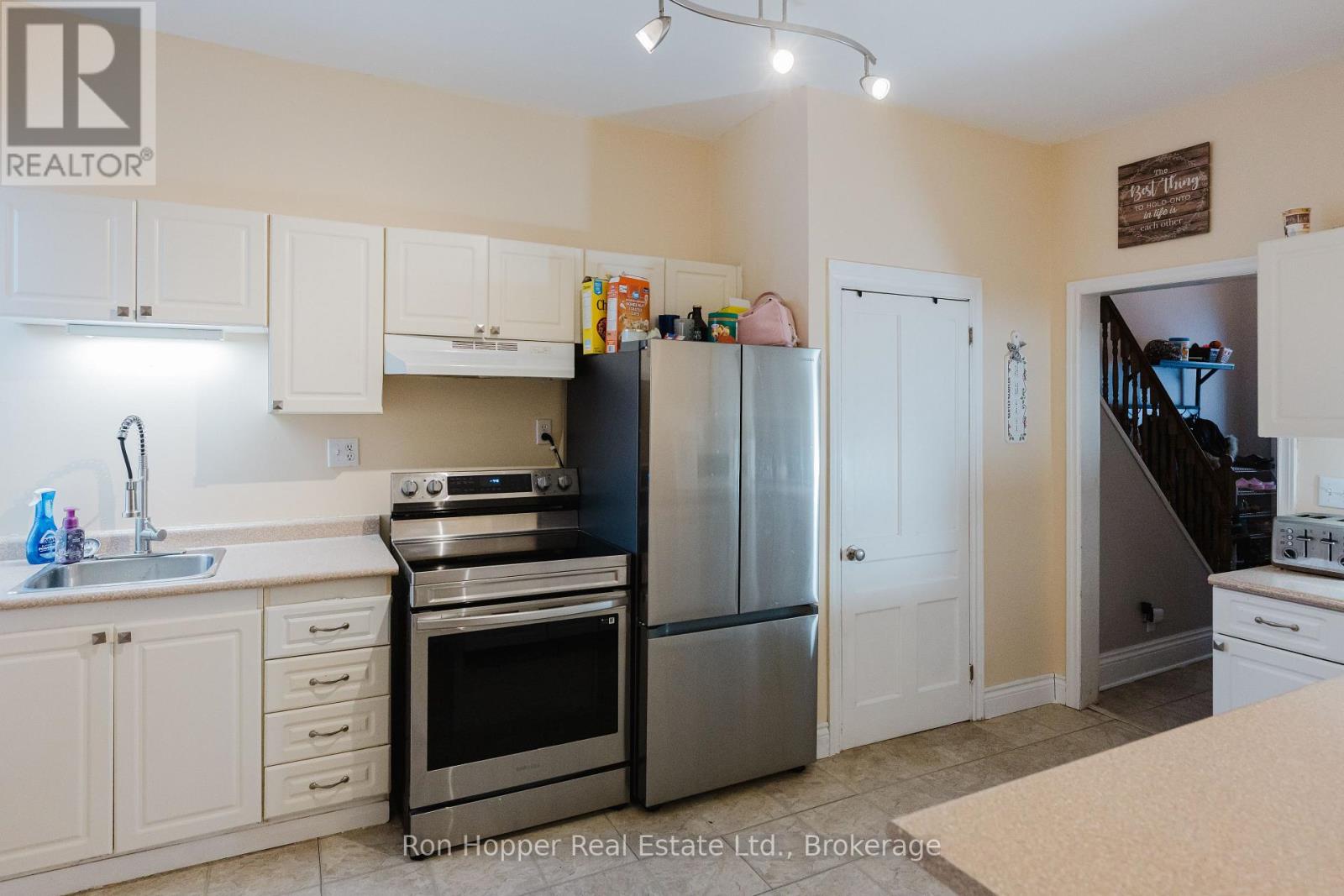 530 12th Street W, Owen Sound, Ontario  N4K 3V9 - Photo 10 - X12678434