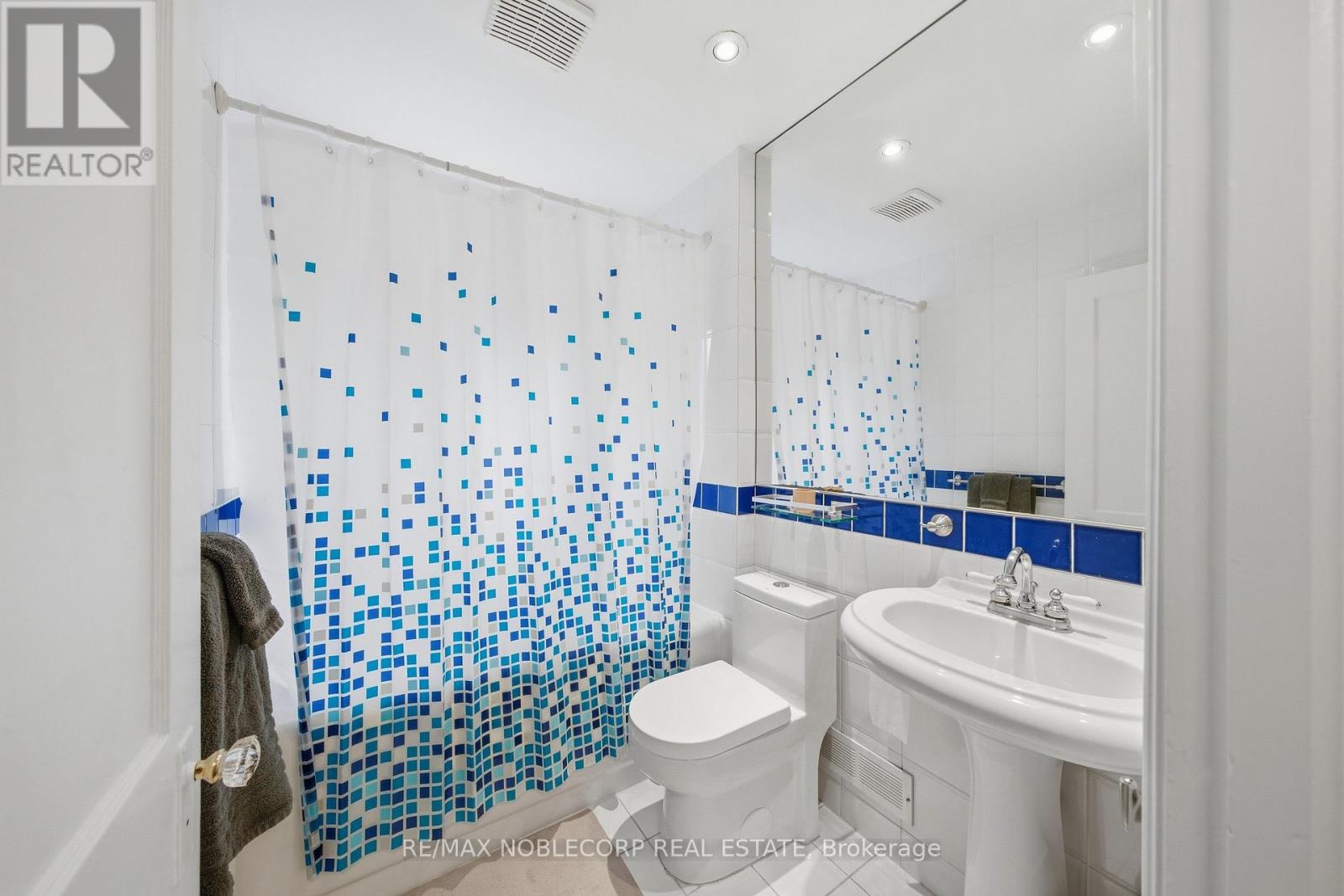 144b Roslin Avenue, Toronto (Lawrence Park North), Ontario  M4N 1Z4 - Photo 22 - C13082820