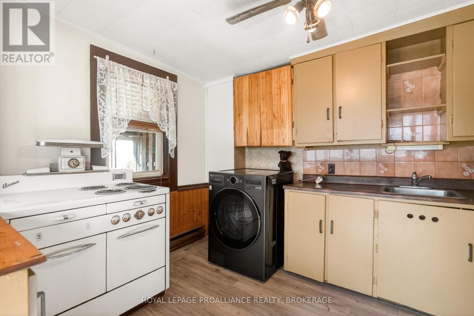 578 Union Street, Kingston (Central City West), Ontario  K7M 2H4 - Photo 19 - X13083388
