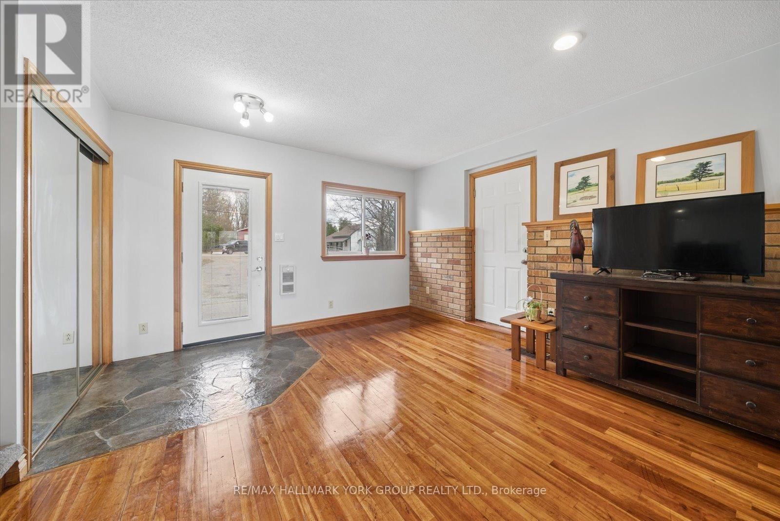 61 Concession Rd 3, Kawartha Lakes, Ontario  K0M 1N0 - Photo 4 - X13079438