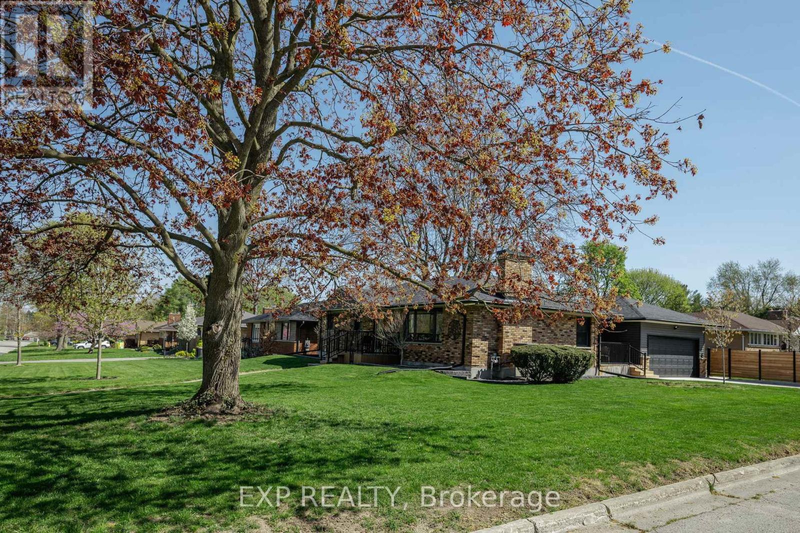 490 Blake Street, London South (South K), Ontario  N6K 2N8 - Photo 3 - X13082940