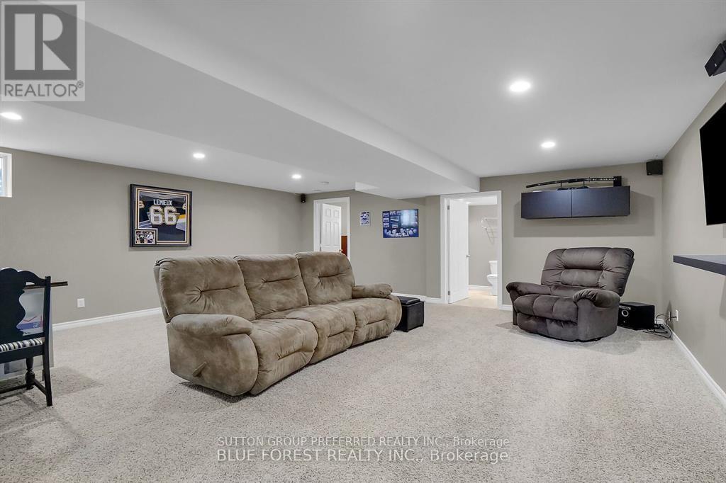 284 Exmouth Circle, London East (East I), Ontario  N5V 5G6 - Photo 24 - X13083284
