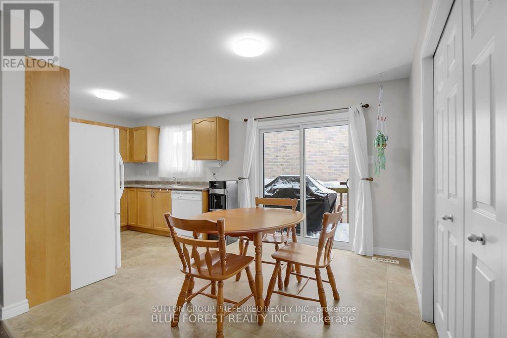 284 Exmouth Circle, London East (East I), Ontario  N5V 5G6 - Photo 9 - X13083284