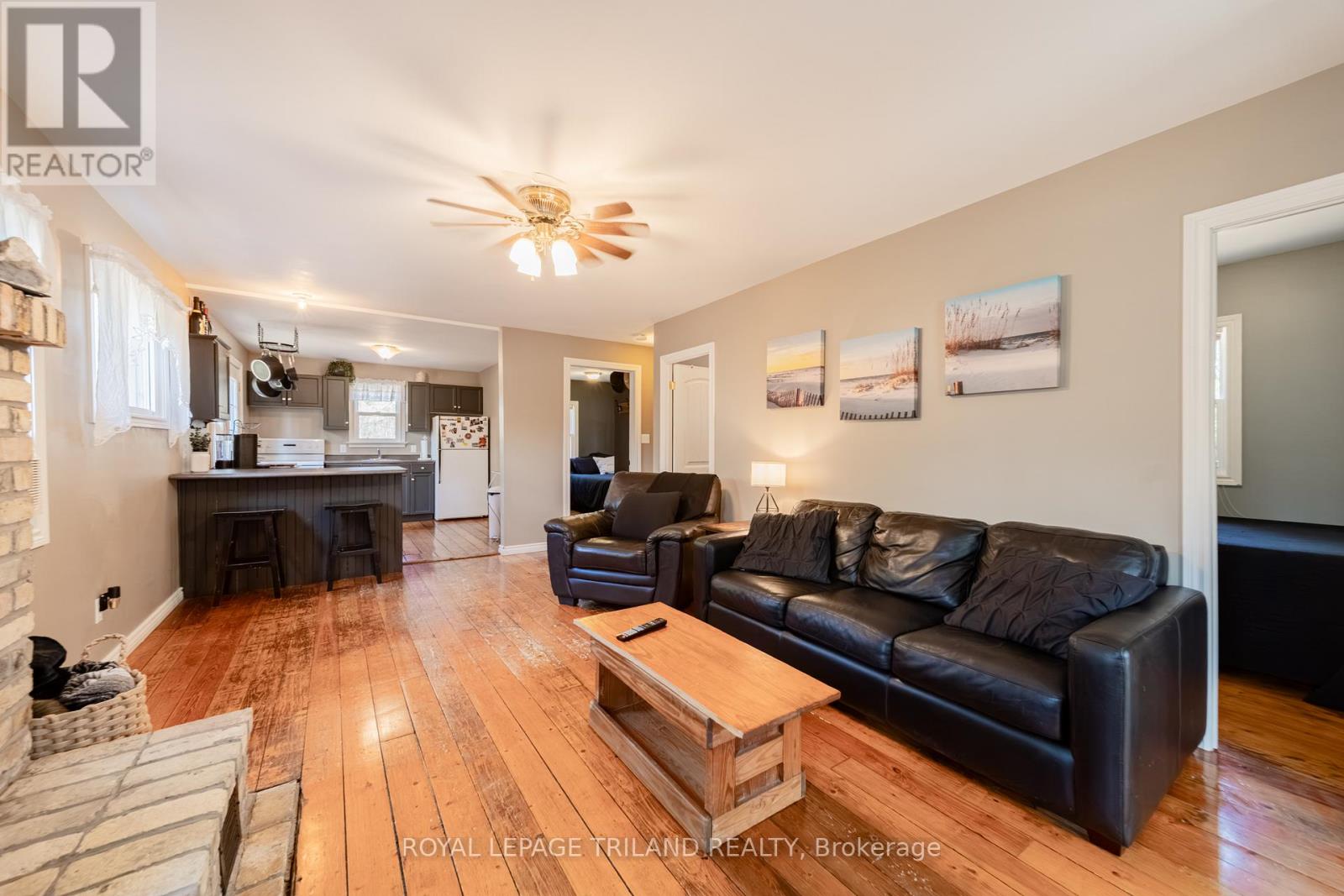 10264 Beach O Pines Road, Lambton Shores (Grand Bend), Ontario  N0M 1T0 - Photo 16 - X13083384