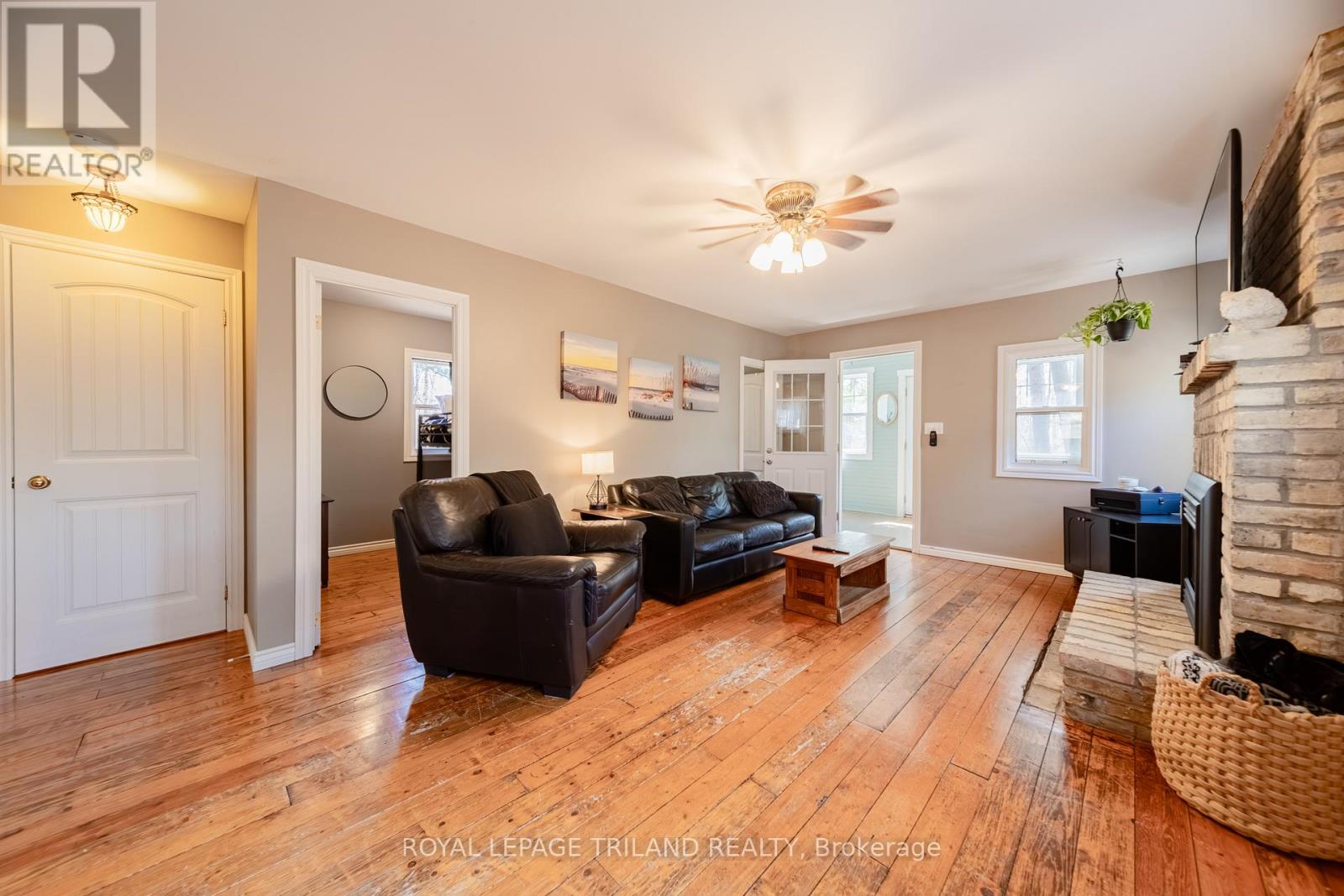 10264 Beach O Pines Road, Lambton Shores (Grand Bend), Ontario  N0M 1T0 - Photo 2 - X13083384