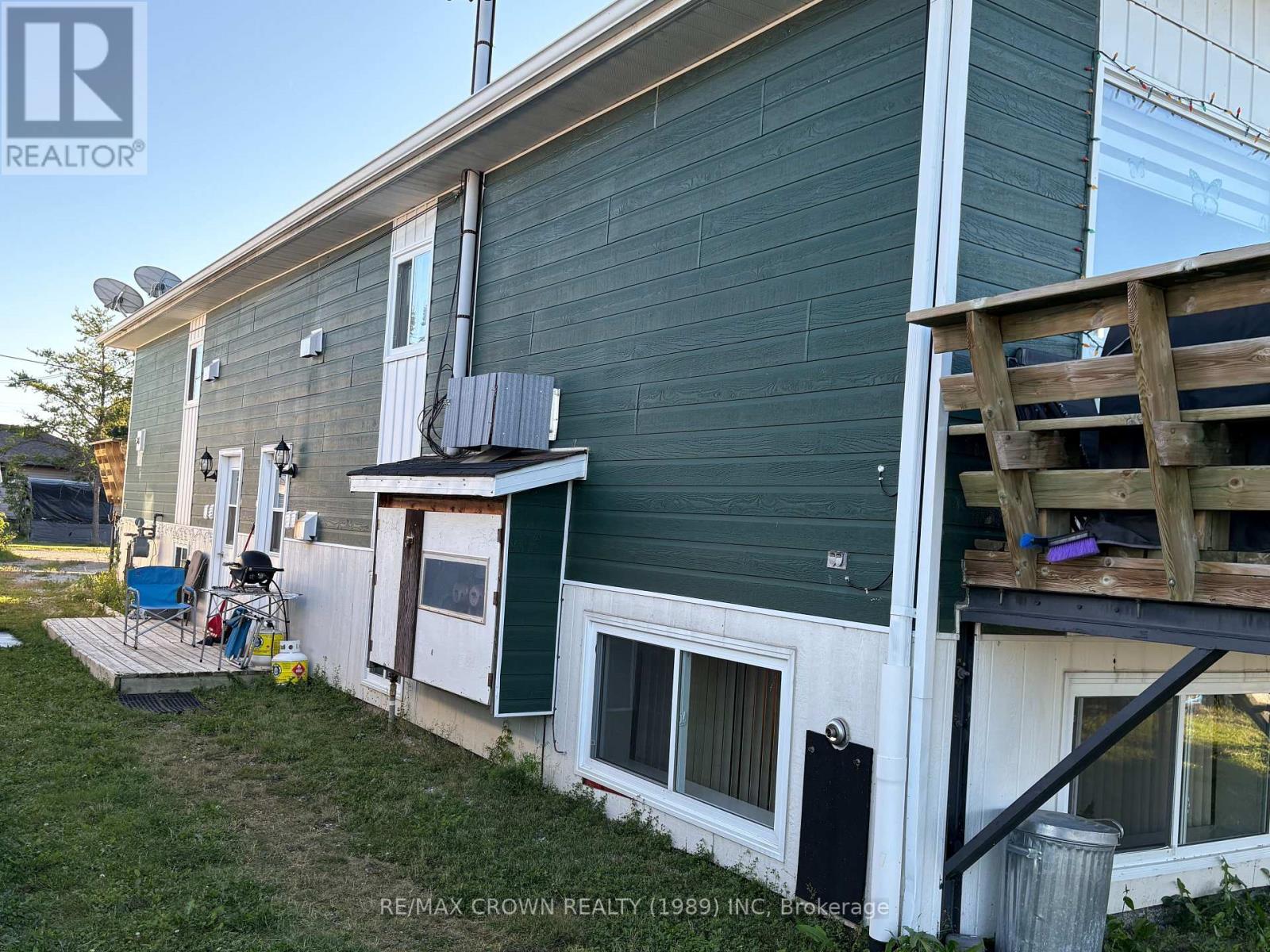 213 Balmoral Avenue, Mattice-Val Cote, Ontario  P0L 1T0 - Photo 3 - T13082966