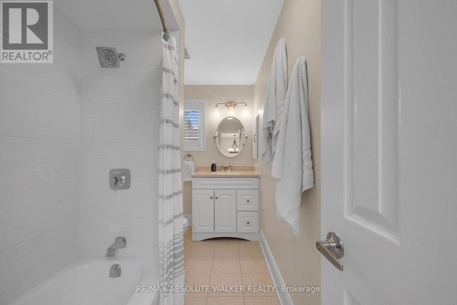 5935 Meadowglen Drive, Ottawa, Ontario  K1C 5Z6 - Photo 27 - X13083018
