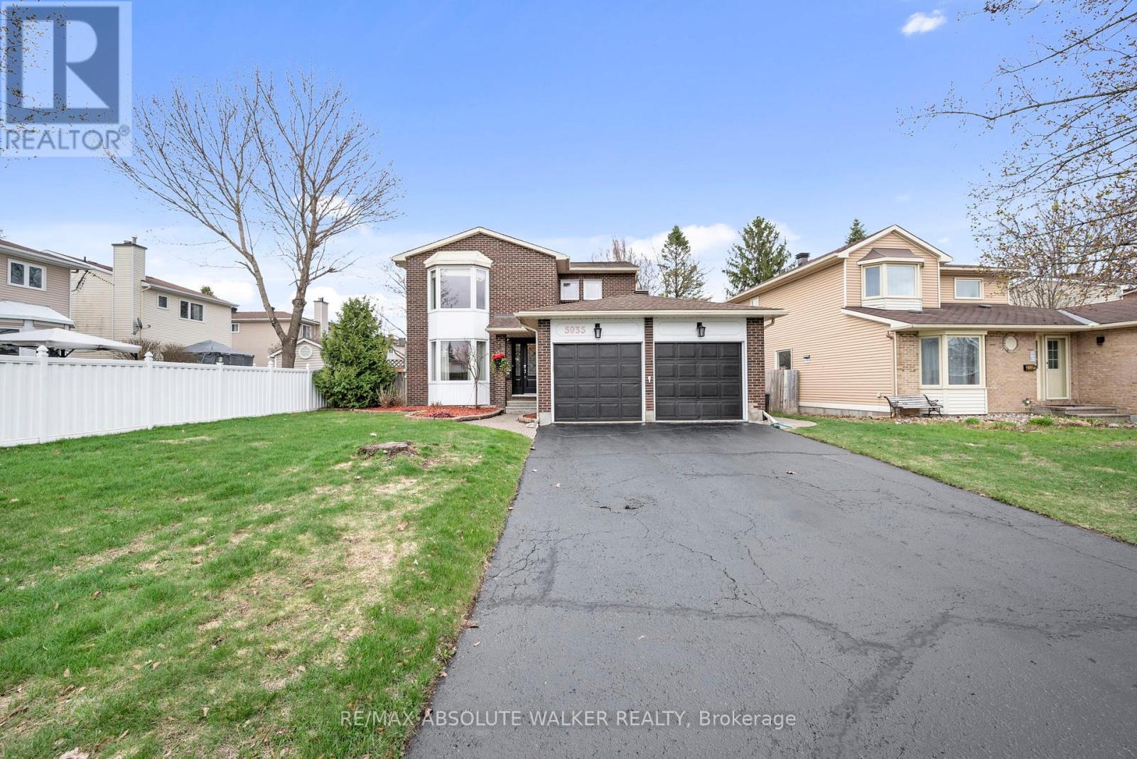 5935 Meadowglen Drive, Ottawa, Ontario  K1C 5Z6 - Photo 3 - X13083018