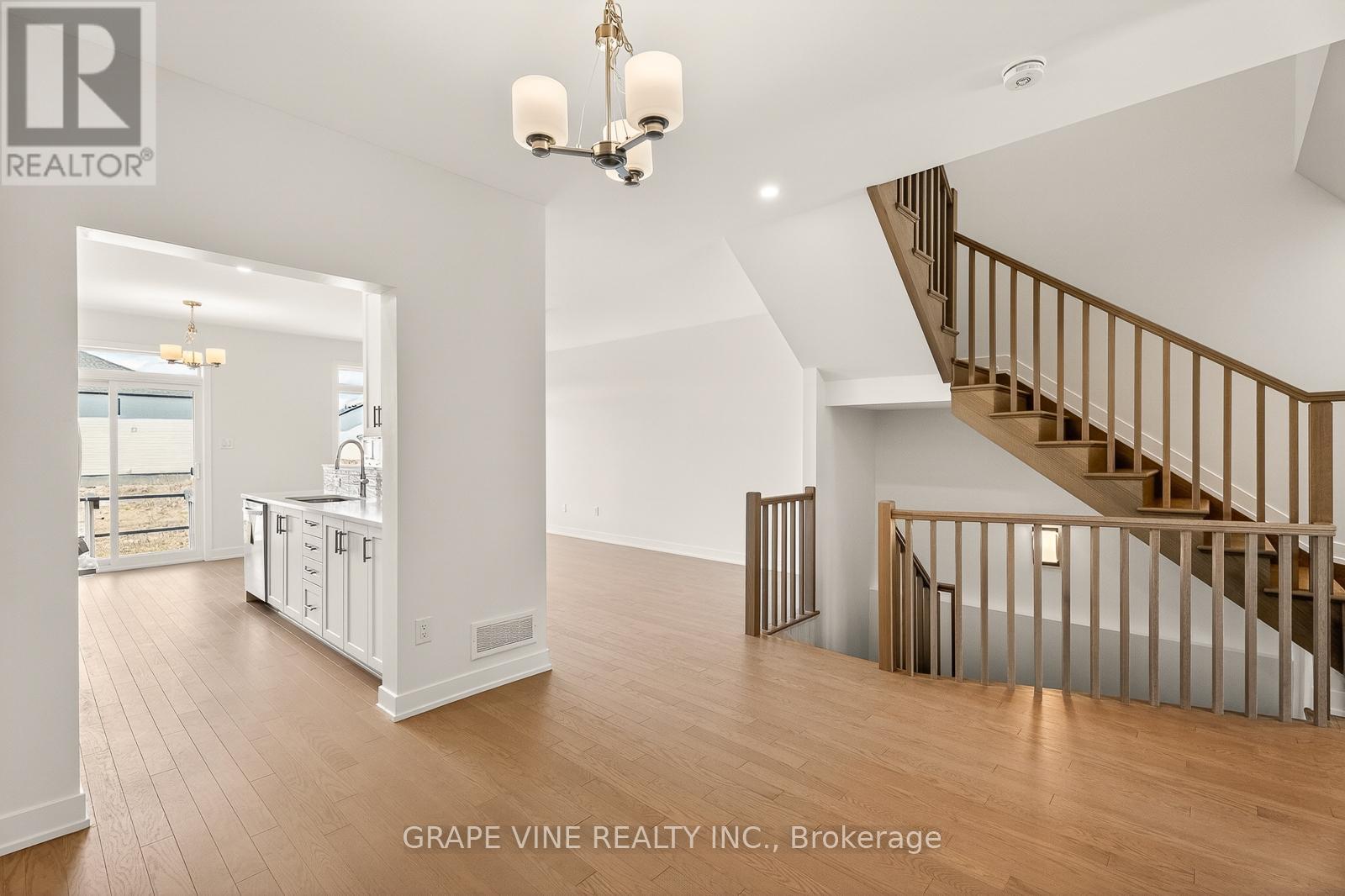 122 San Felice Circle, Ottawa, Ontario  K2S 2S7 - Photo 10 - X13083078
