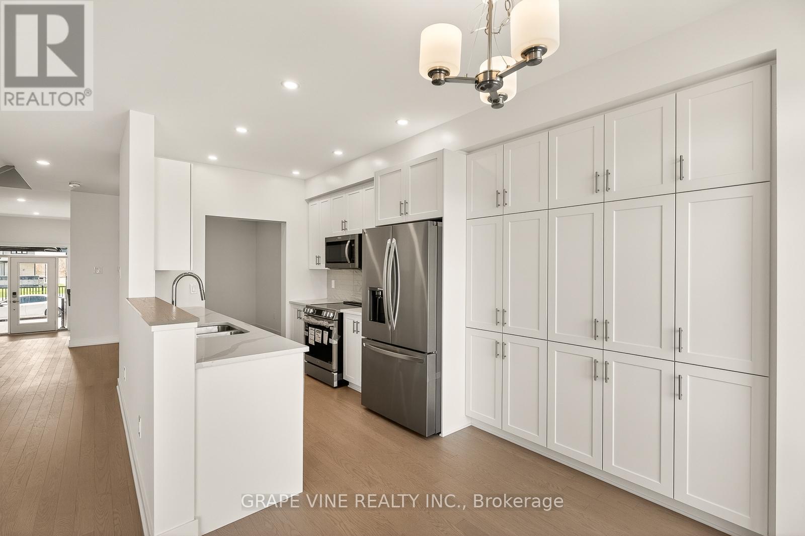 122 San Felice Circle, Ottawa, Ontario  K2S 2S7 - Photo 14 - X13083078