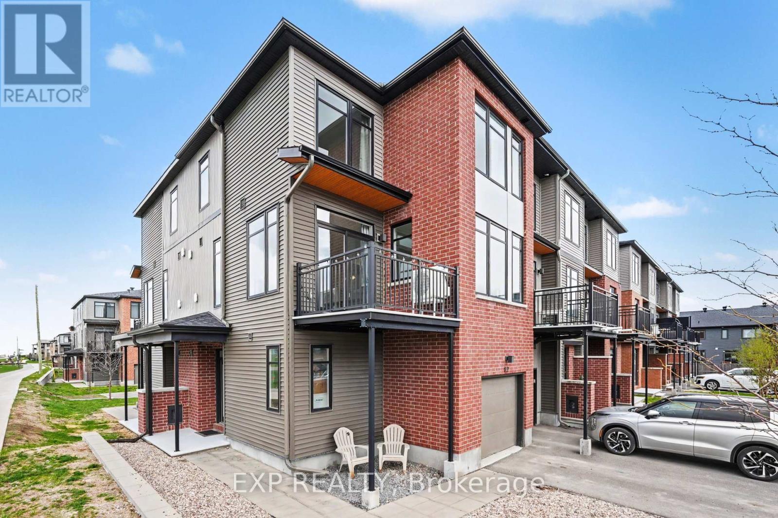 82 Franchise Private, Ottawa, Ontario  K2V 0S6 - Photo 2 - X13083254