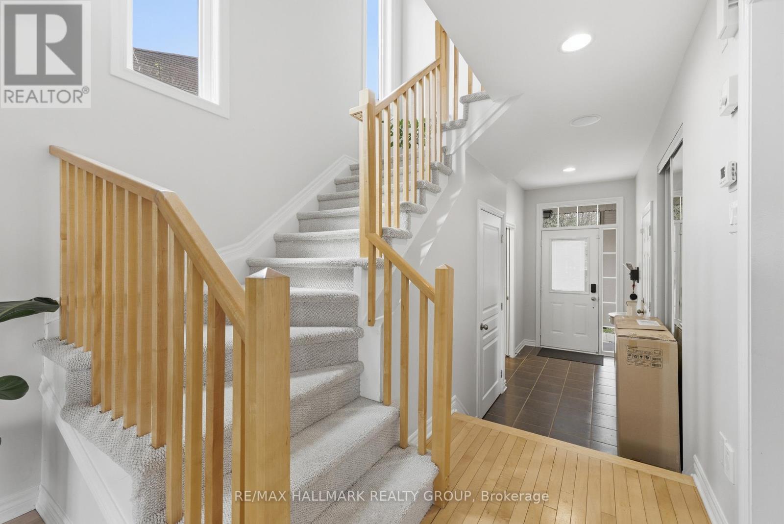 266 Tandalee Crescent, Ottawa, Ontario  K2M 0A1 - Photo 5 - X13083270