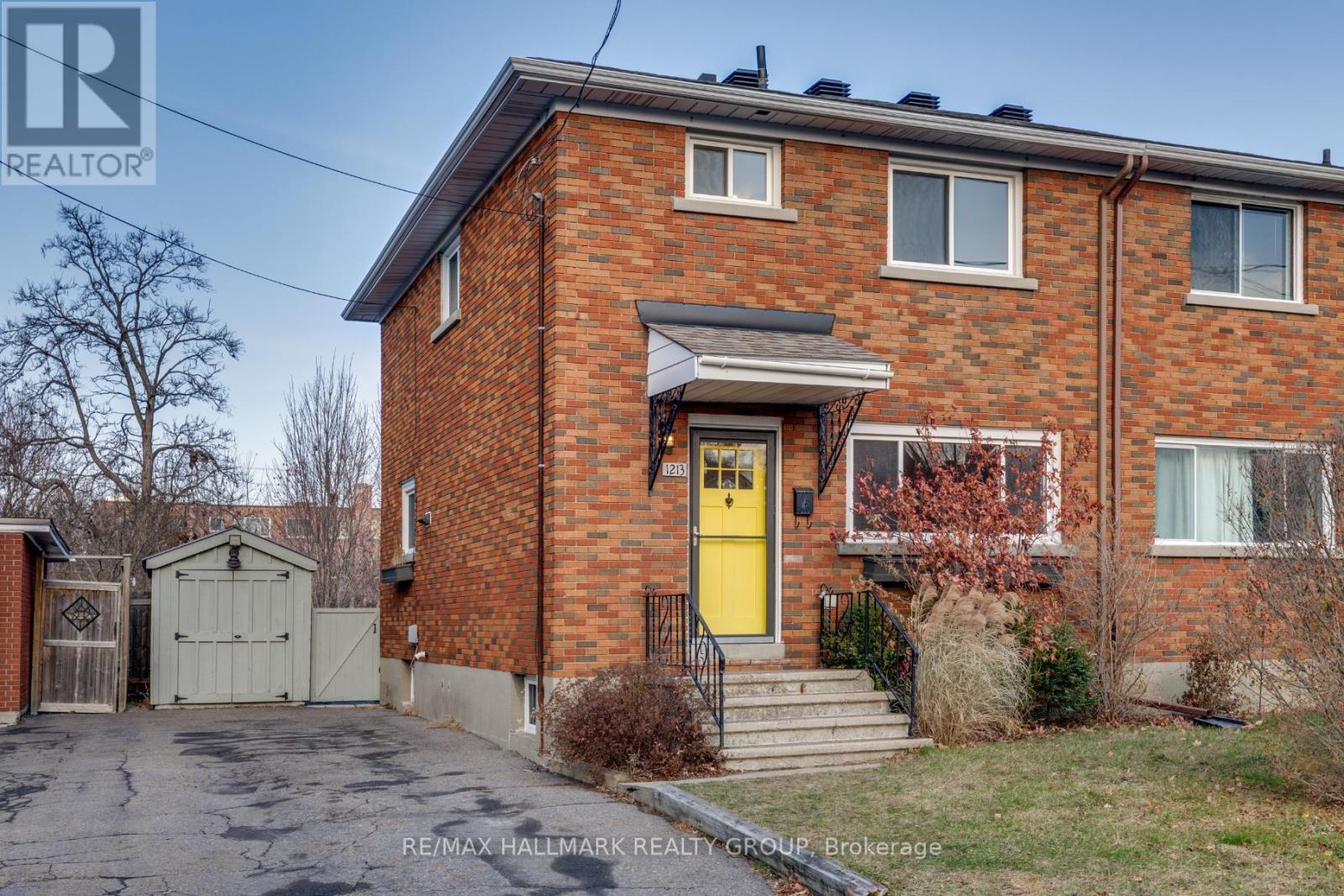 1213 EMPEROR AVENUE, ottawa, Ontario